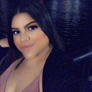 Meet your Posher, Megan